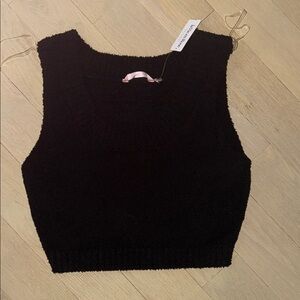 La Vie En Rose Black Knit Crop Top